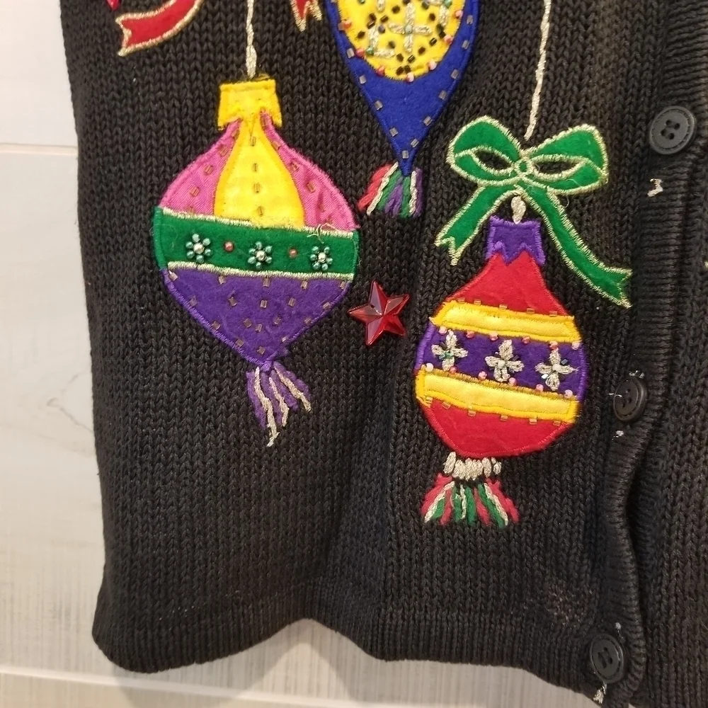 {S} Christmas Ornaments Sweater Vest Beaded Embroidered Holiday Season - Picture 3 of 13